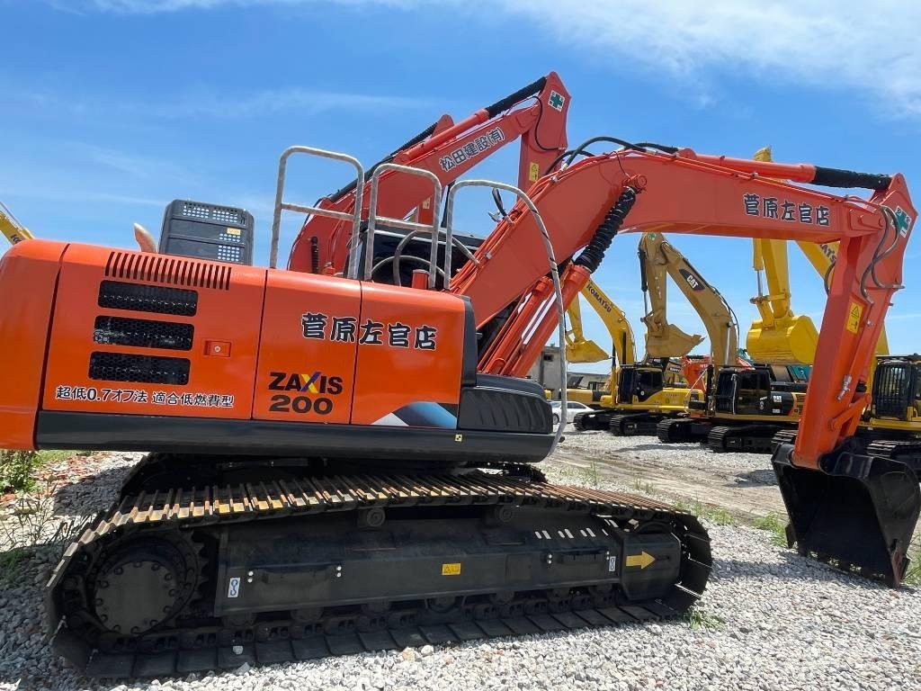 Hitachi ZX200 Gravemaskiner på larvebånd