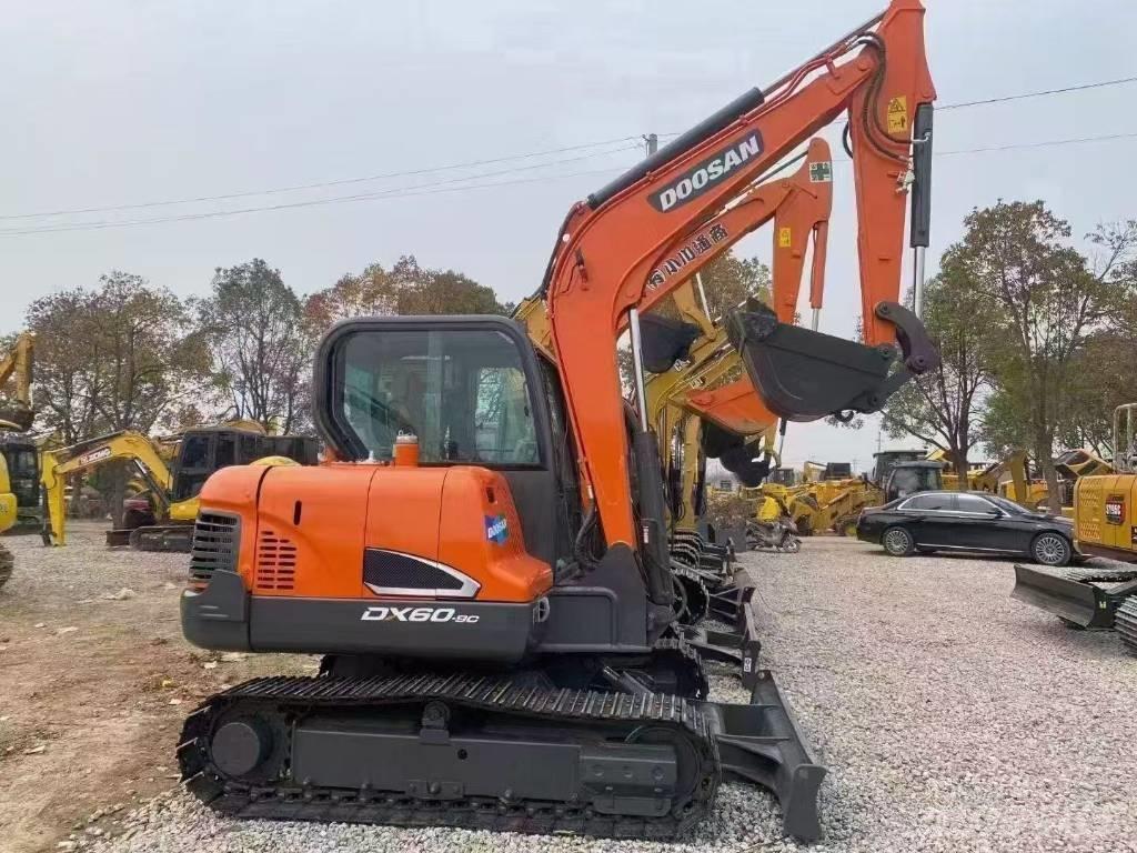 Doosan DX 60 Gravemaskiner på larvebånd