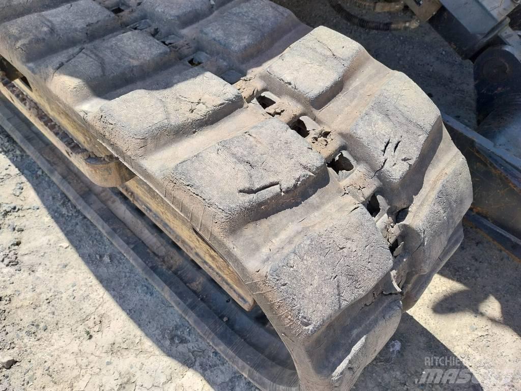 Komatsu PC80MR-5 Midi-gravemaskiner 7t - 12t