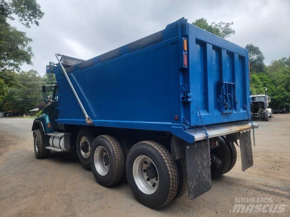 Ford LTL9000 Lastbiler med tip