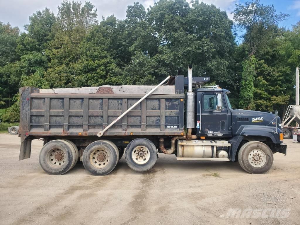 Mack CL713 Lastbiler med tip