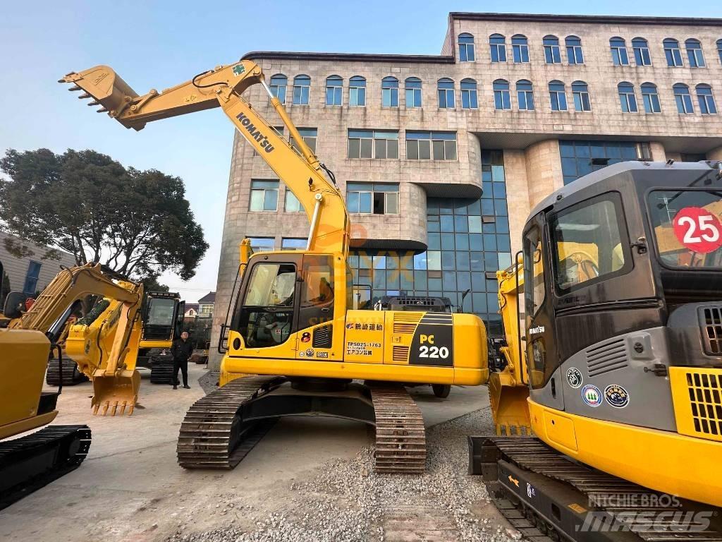 Komatsu PC 220-8 Gravemaskiner på larvebånd