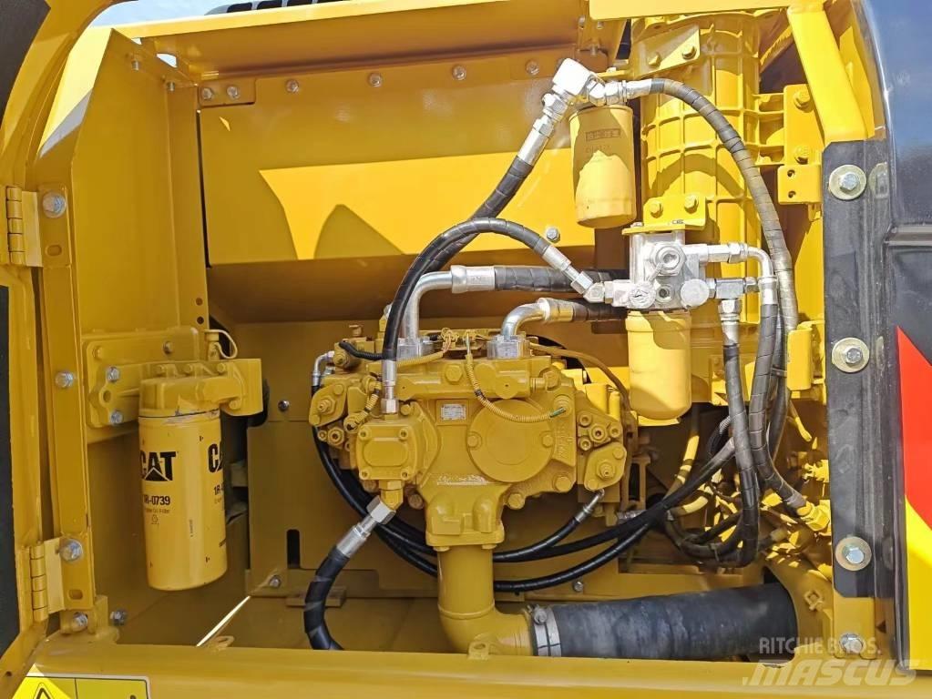 CAT 320 D2 Gravemaskiner på larvebånd