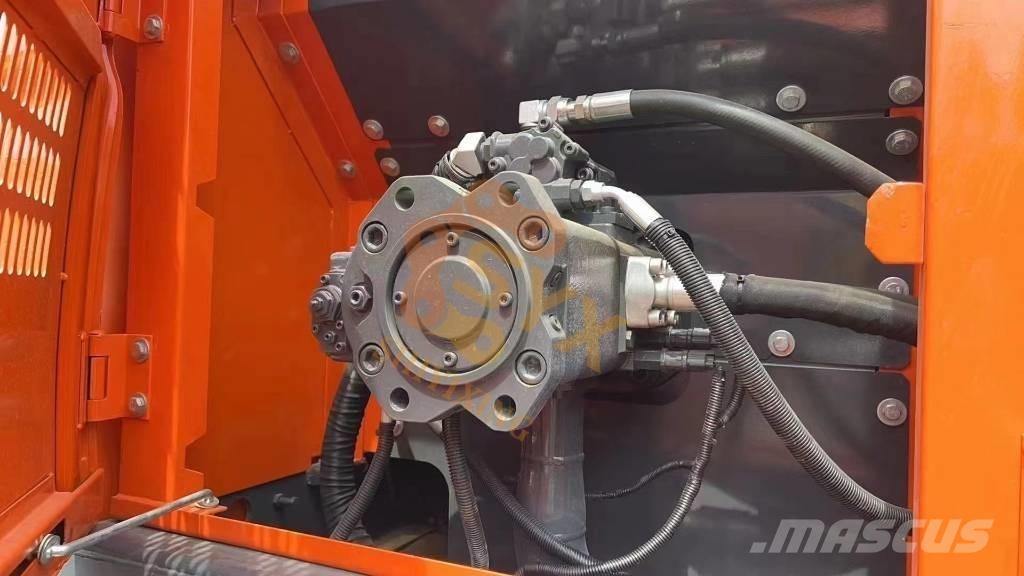 Doosan DX 225 LC Gravemaskiner på larvebånd