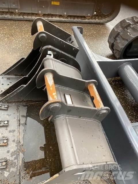 Develon DX63-3 Minigravemaskiner