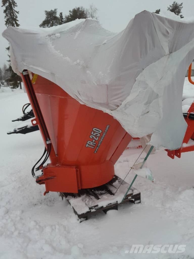 TR 250  HB Sneslynger
