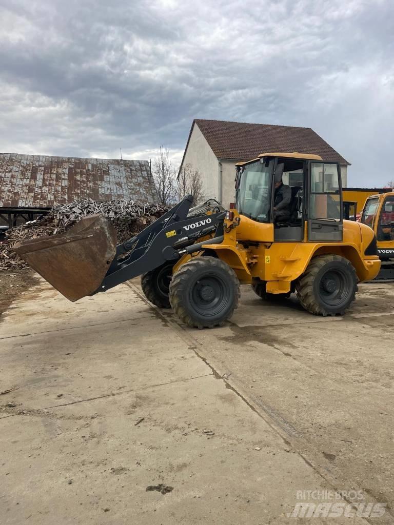 Volvo L 40 B Læssemaskiner på hjul