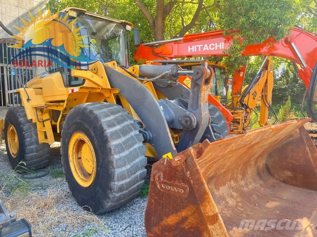 Volvo L 120 Læssemaskiner på hjul