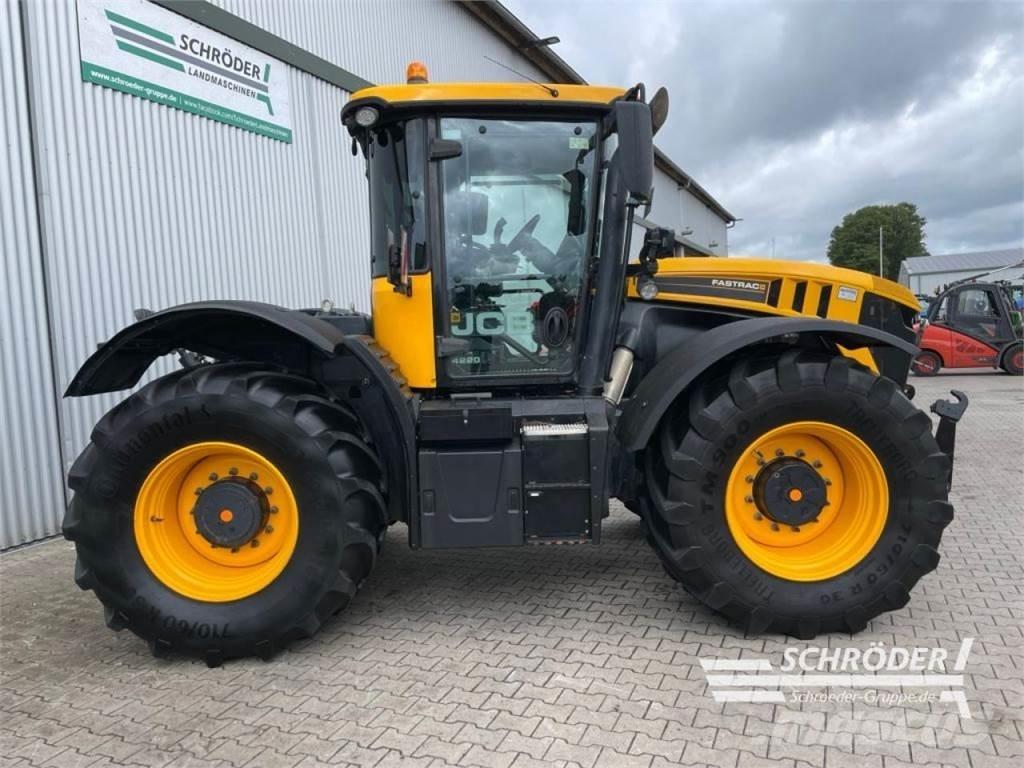 JCB FASTRAC 4220 Traktorer