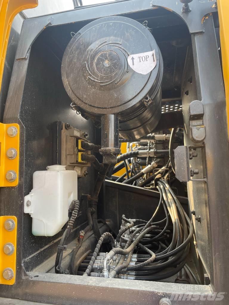 Volvo EC 210 Gravemaskiner på larvebånd