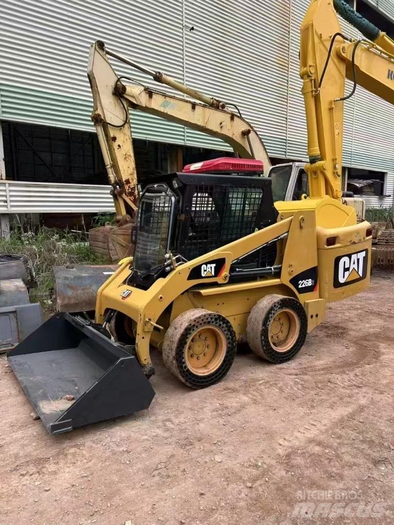 CAT 226 B 3 Minilæsser - skridstyret