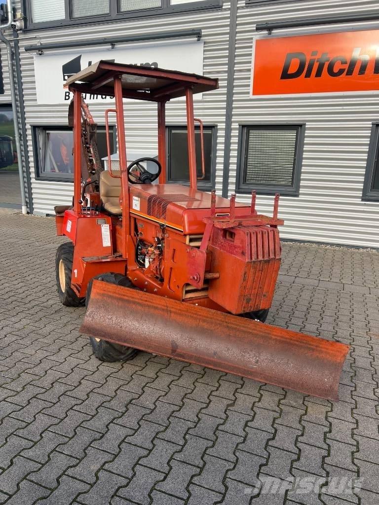Ditch Witch 3500 DD Kædegravere