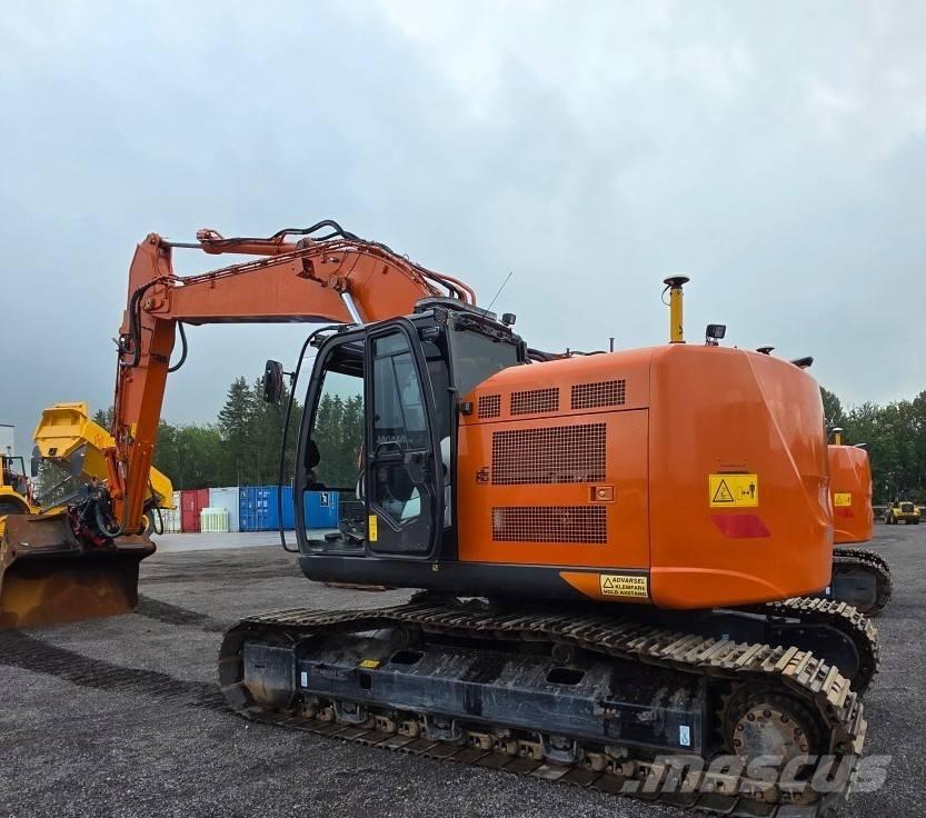 Hitachi ZX225USRLC-6 Gravemaskiner på larvebånd