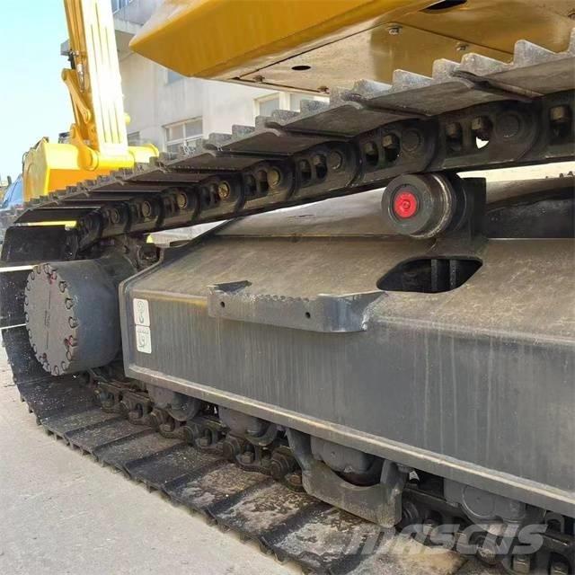 Komatsu PC 210 Gravemaskiner på larvebånd