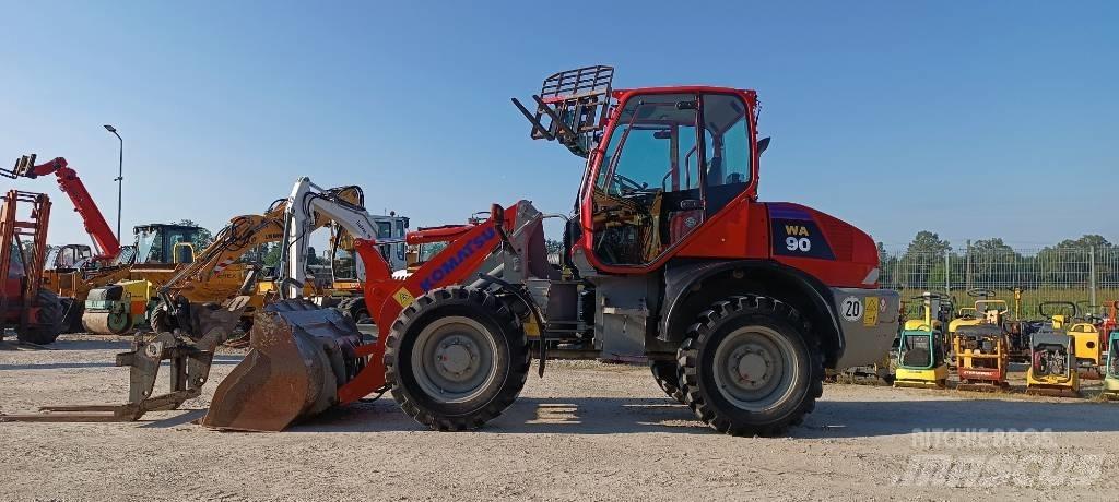 Komatsu WA 90 Læssemaskiner på hjul