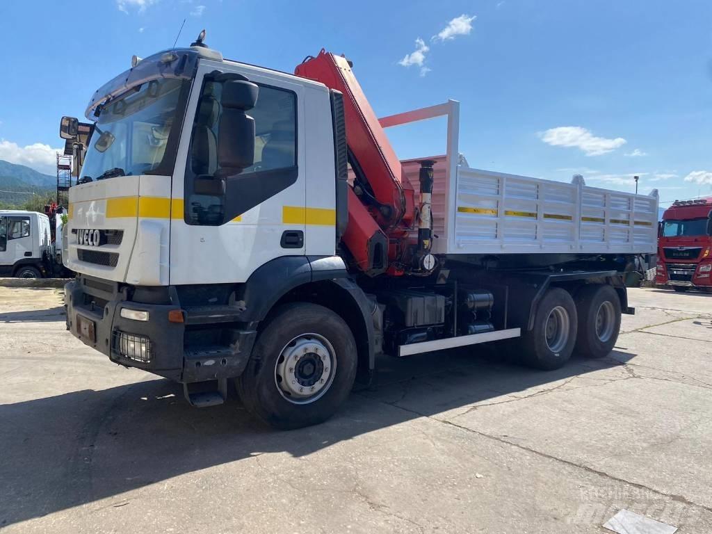 Iveco Trakker 360 Lastbil med kran