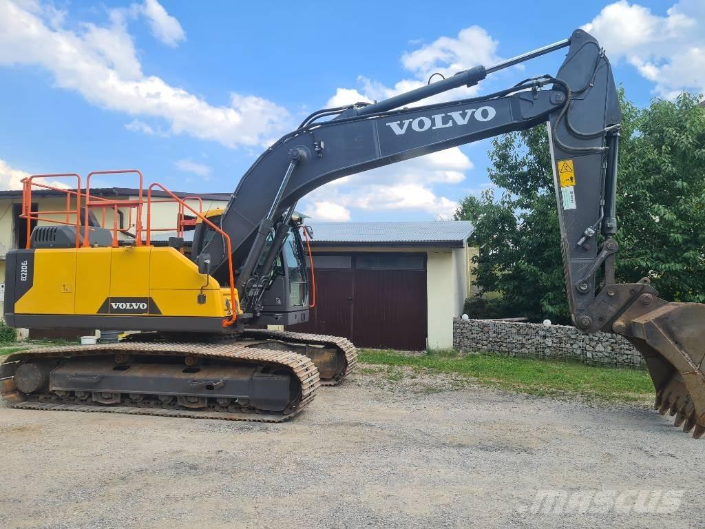 Volvo EC 220 E Gravemaskiner på larvebånd