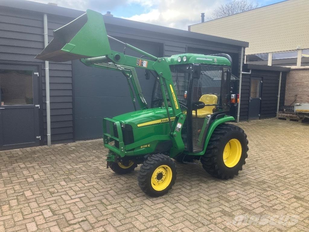 John Deere 3036 E Kompakte traktorer