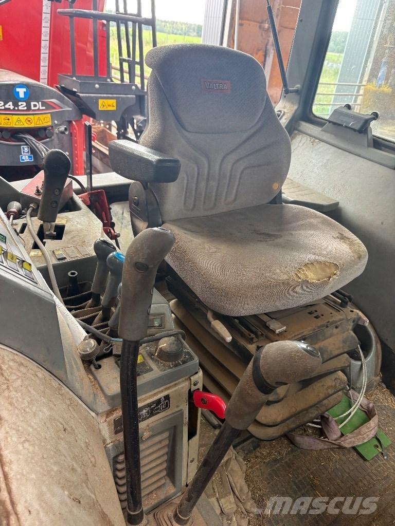 Valtra 8350 Traktorer