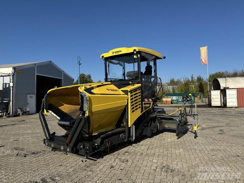 Bomag BF 300 C-2 Asfaltudlæggere