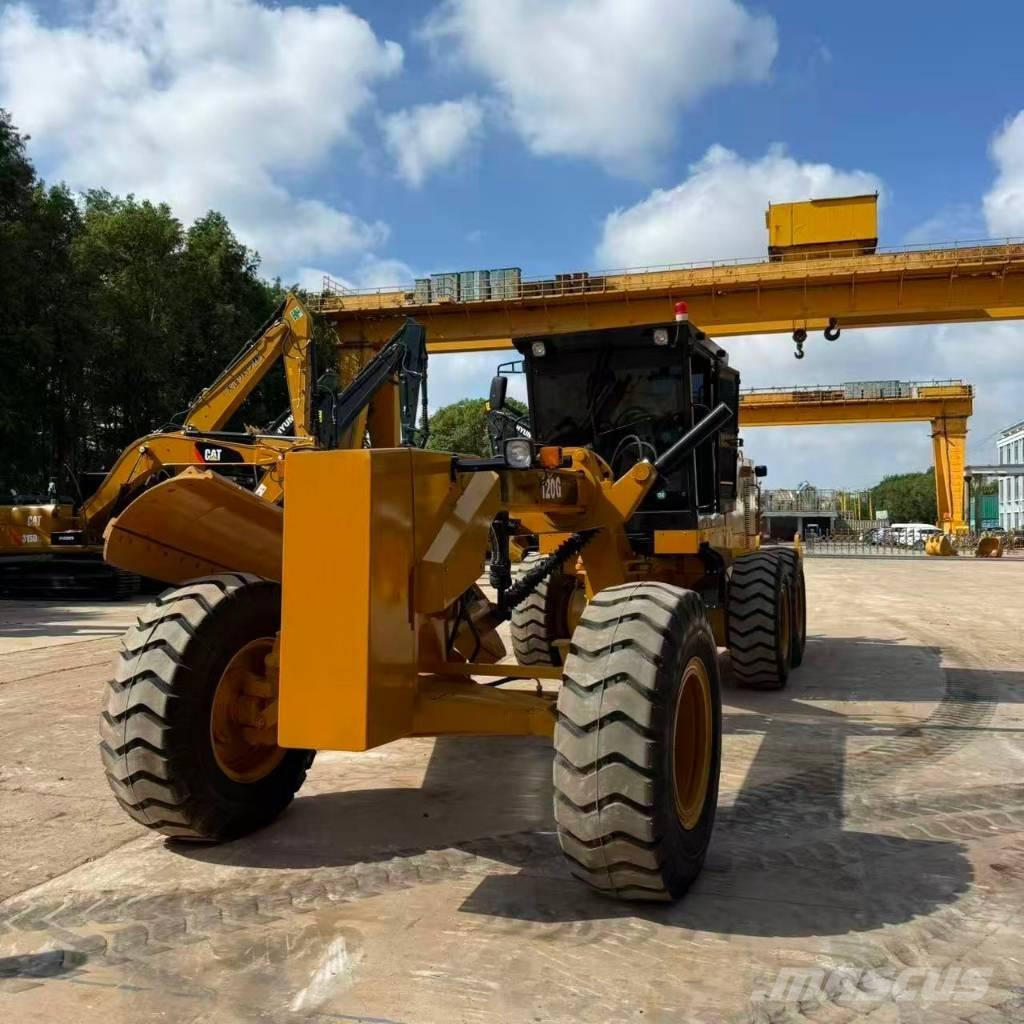 CAT 120 G Vejhøvle / Gradere