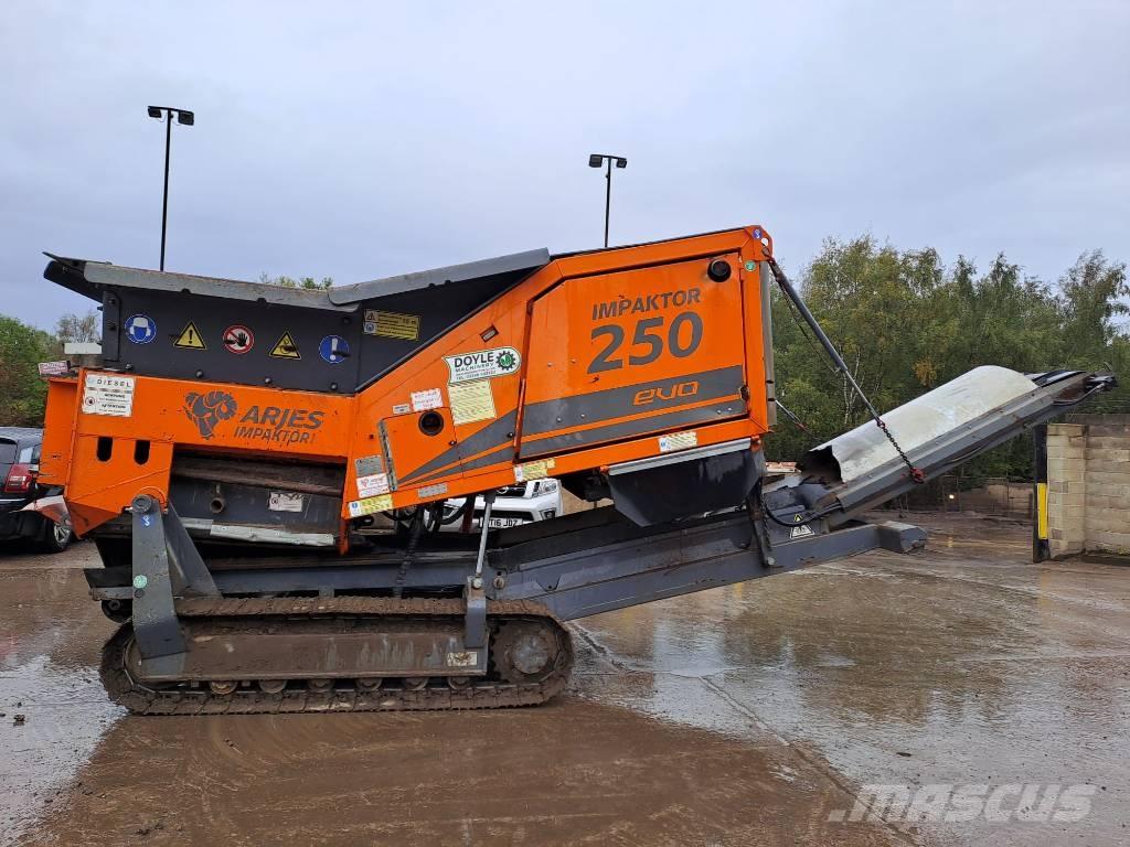 Arjes Impaktor 250 Mobile knusere
