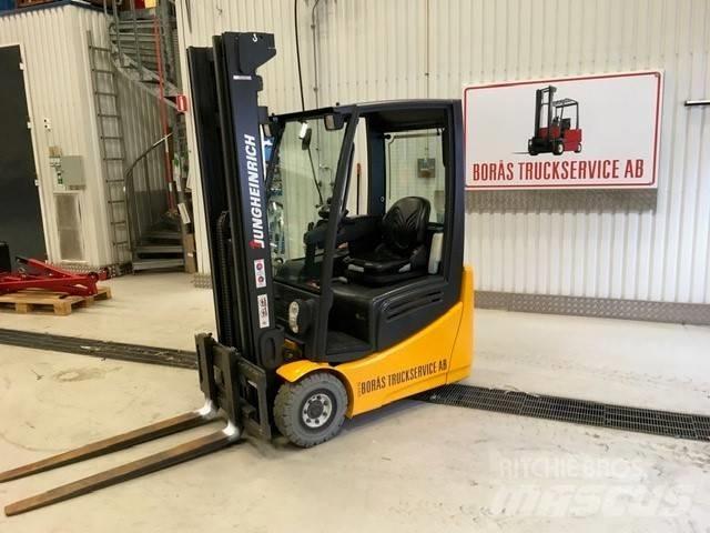 Jungheinrich EFG 215 El gaffeltrucks