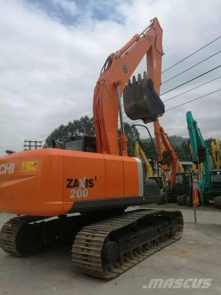 Hitachi ZX 200 Gravemaskiner på larvebånd