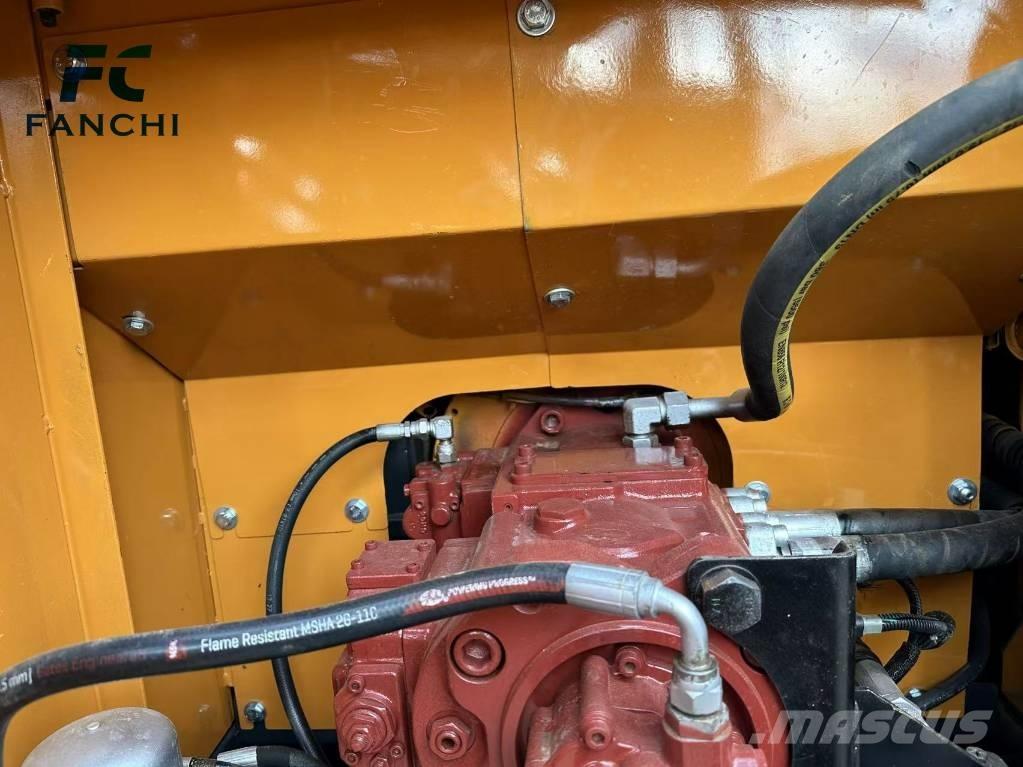 Hyundai 220LC-9S Gravemaskiner på larvebånd