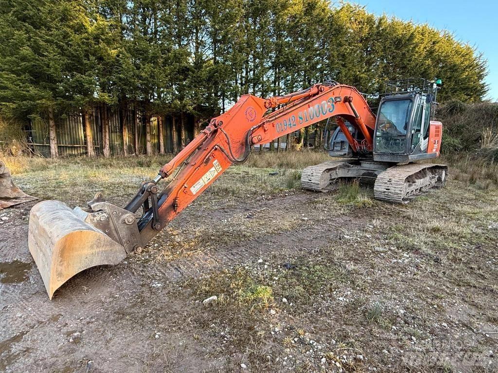 Hitachi ZX225USRLC-3 Gravemaskiner på larvebånd