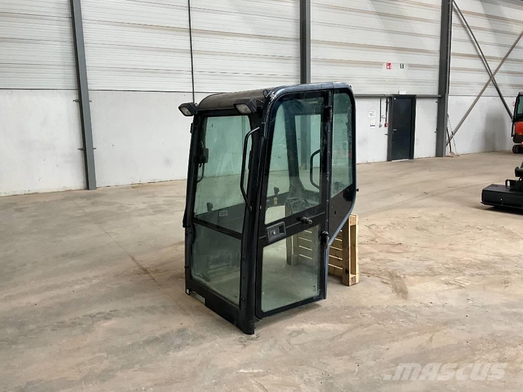 Kubota U 27-4 Kabiner og interiør