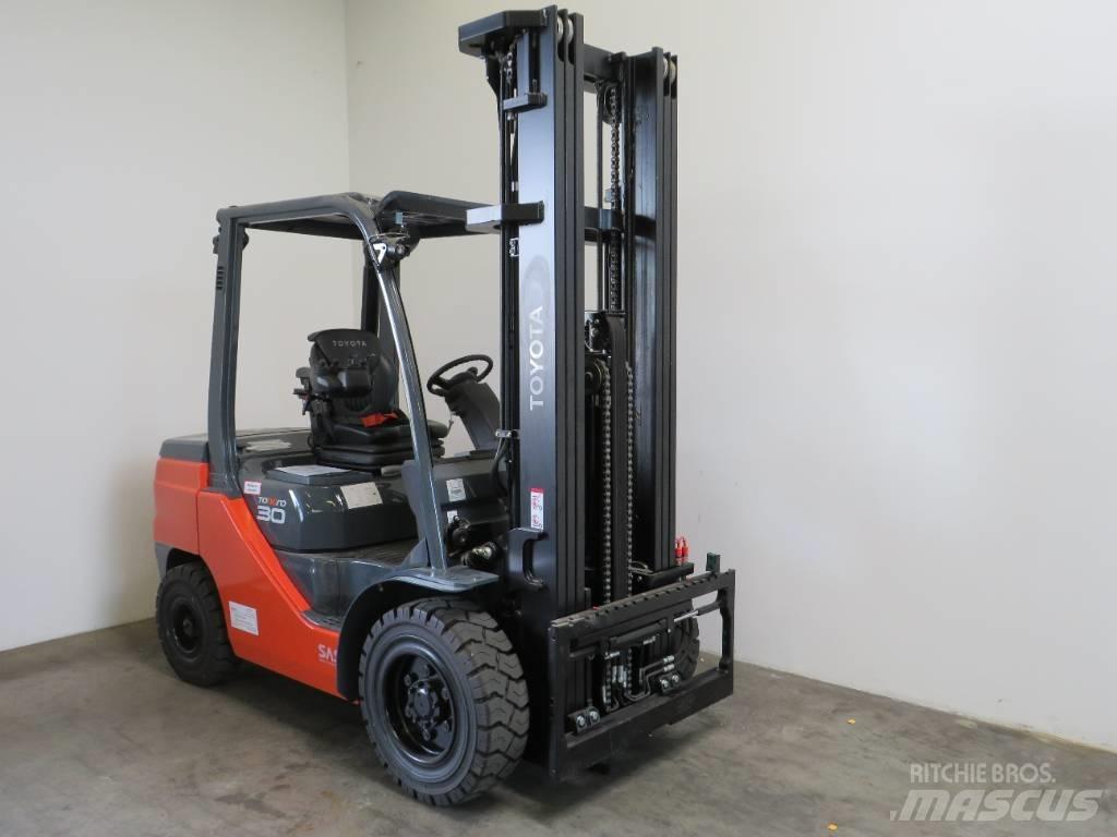 Toyota 8 FD F 30 Diesel gaffeltrucks