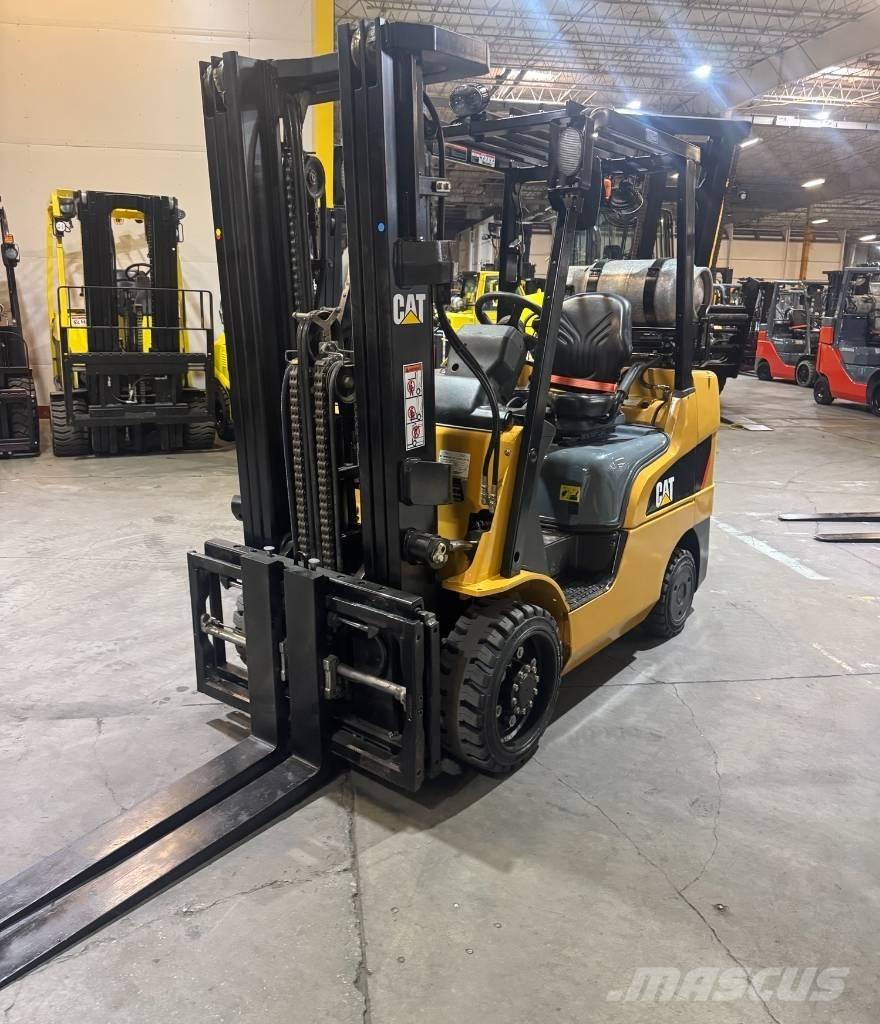 CAT 2C 6000 Gaffeltrucks - andre
