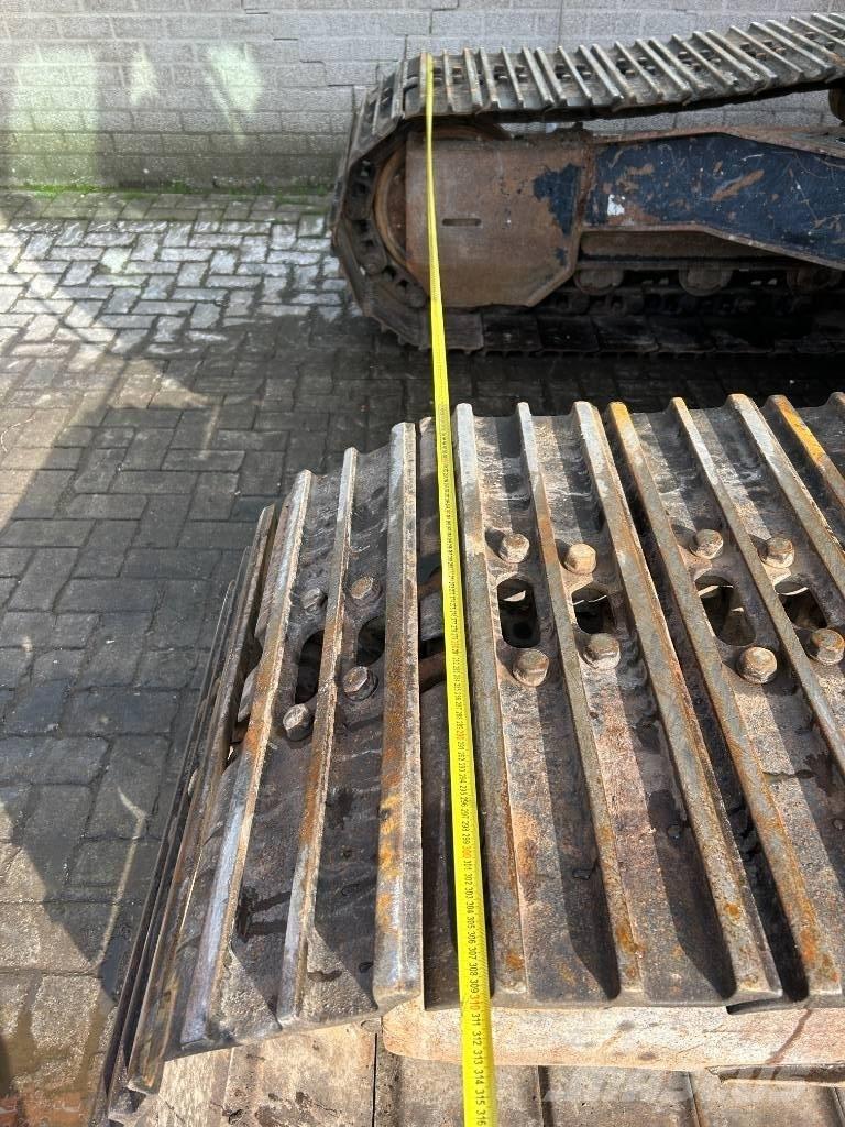 Hitachi ZX 210 LC-3 Gravemaskiner på larvebånd