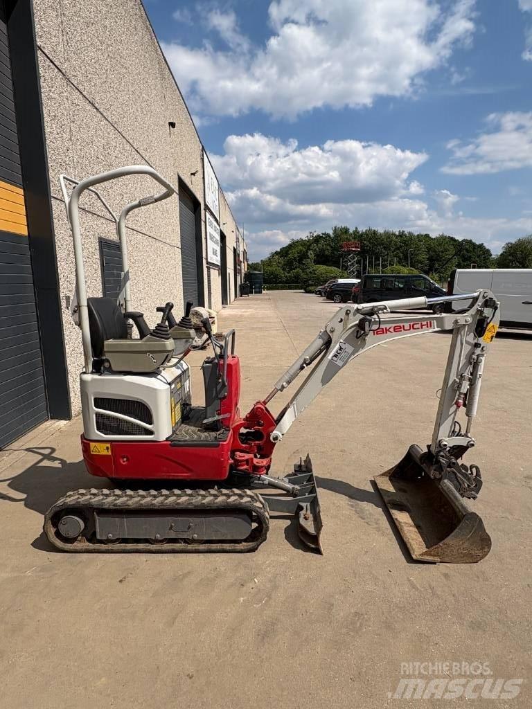 Takeuchi TB 210 R Minigravemaskiner