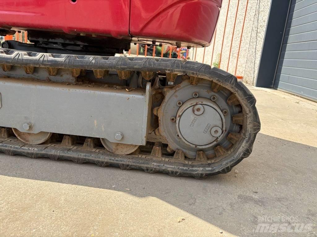 Takeuchi TB 210 R Minigravemaskiner