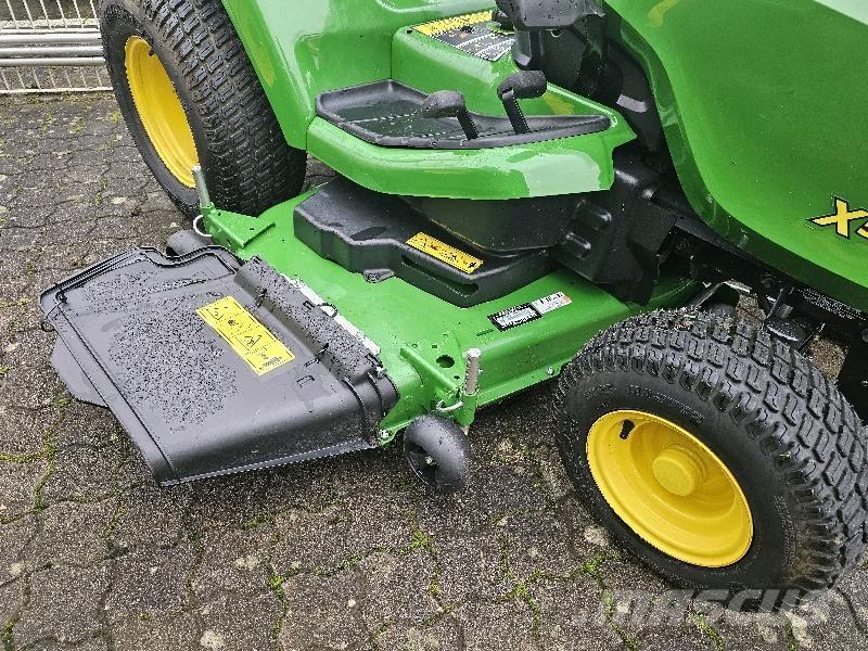 John Deere X584 Græsslåmaskiner