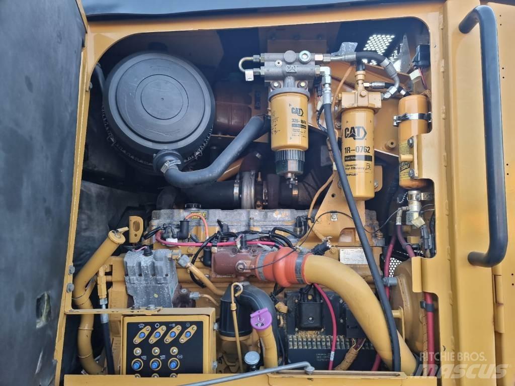 CAT 160 M Vejhøvle / Gradere