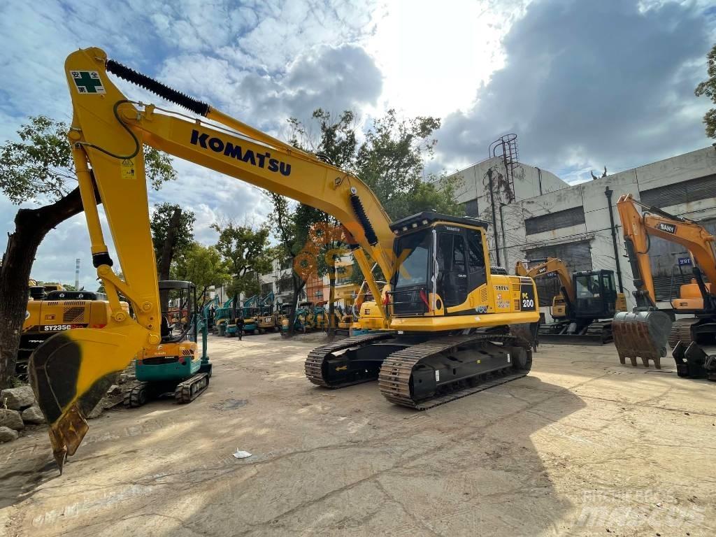 Komatsu PC 200-8 Gravemaskiner på larvebånd
