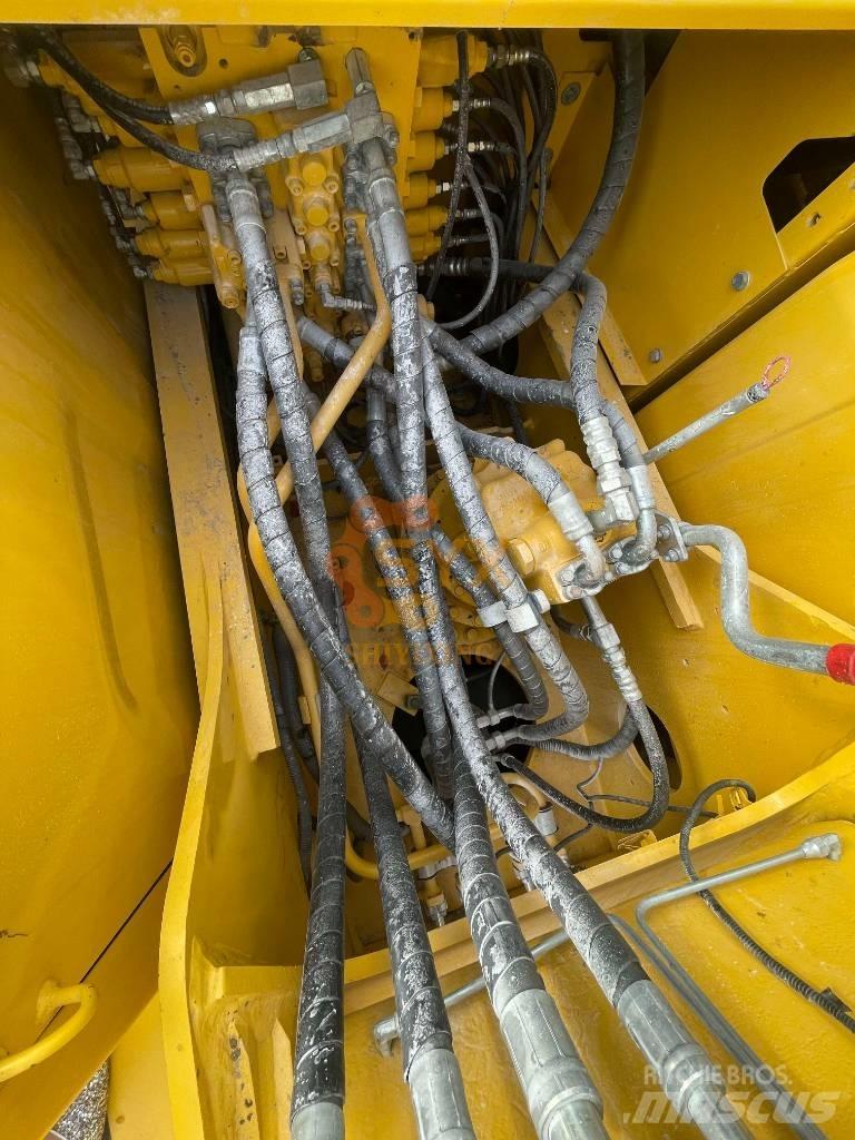 Komatsu PC 200-8 Gravemaskiner på larvebånd