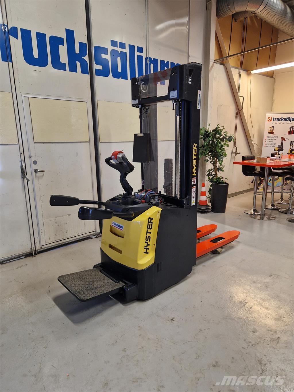 Hyster S1.4S IL Selvkørende stablere