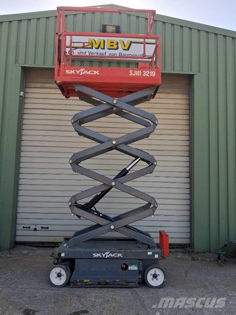 SkyJack SJ III 3219 Saxlifte