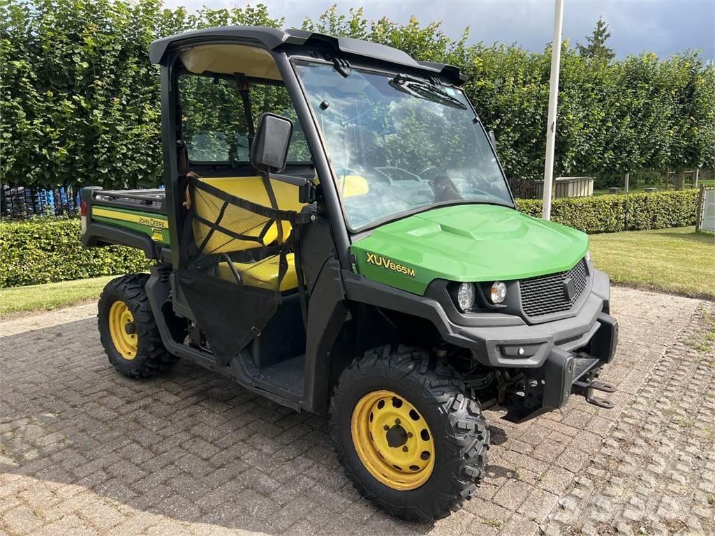 John Deere XUV865M ATV'er