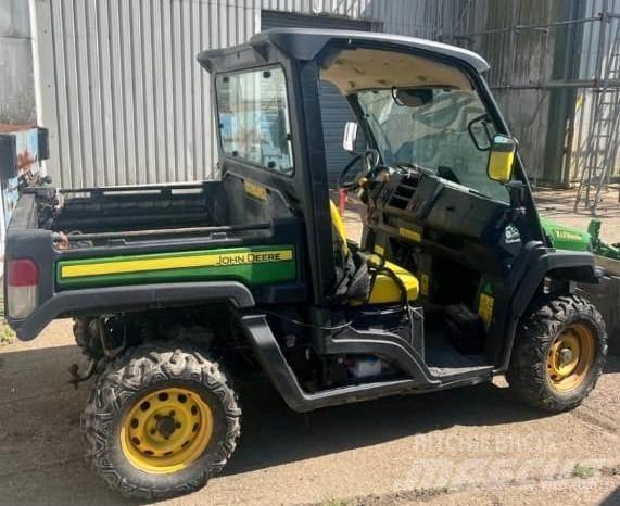 John Deere XUV865M ATV'er