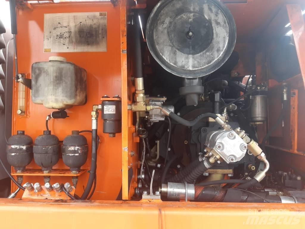 Fiat-Kobelco E175W Gravemaskiner på hjul