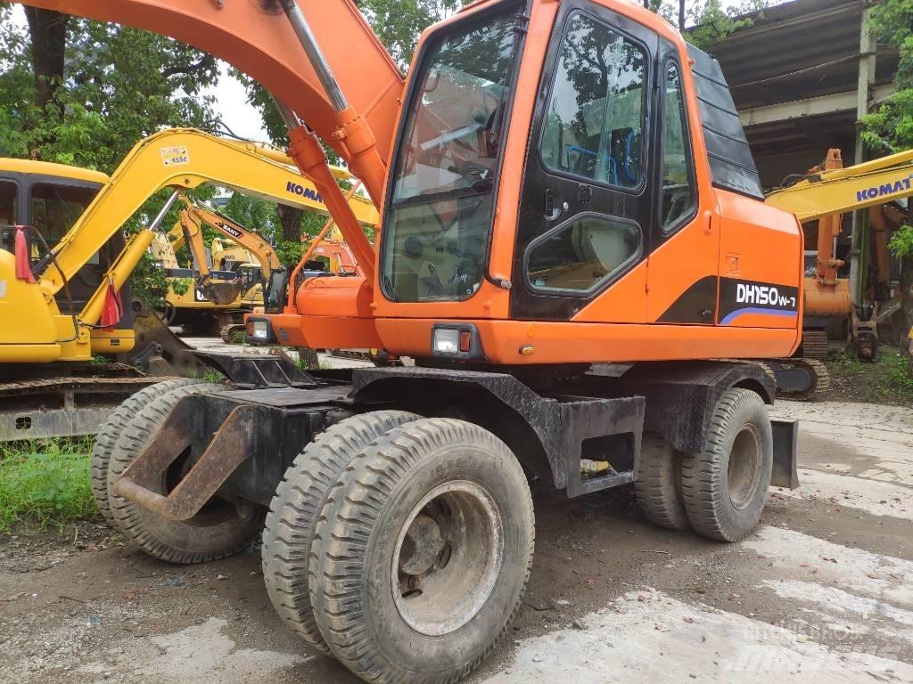 Doosan DH 150 W-7 Gravemaskiner på hjul
