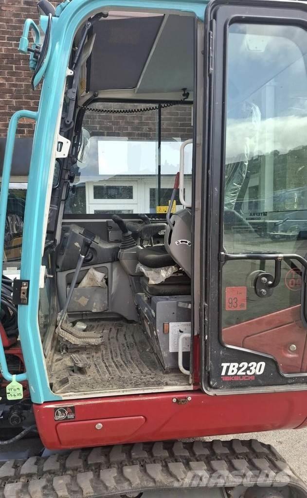 Takeuchi TB230 Minigravemaskiner