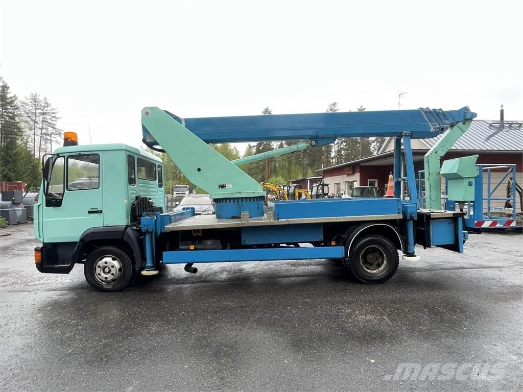 MAN L200 4x2-4300 Lastbilmonterede lifte