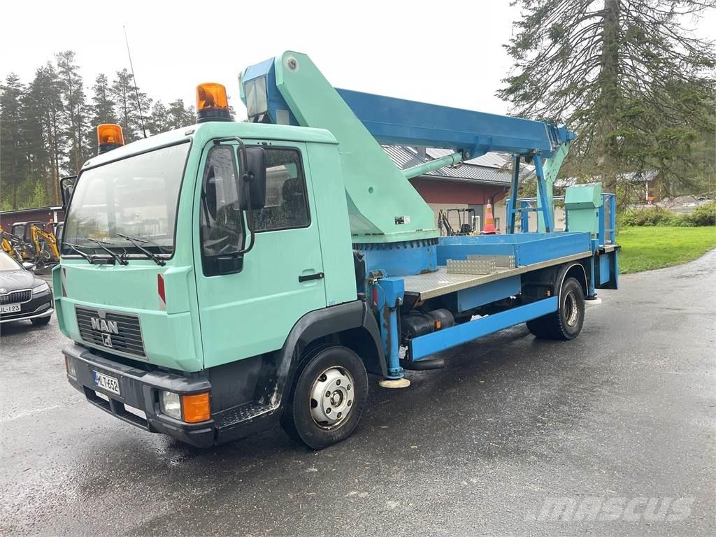 MAN L200 4x2-4300 Lastbilmonterede lifte