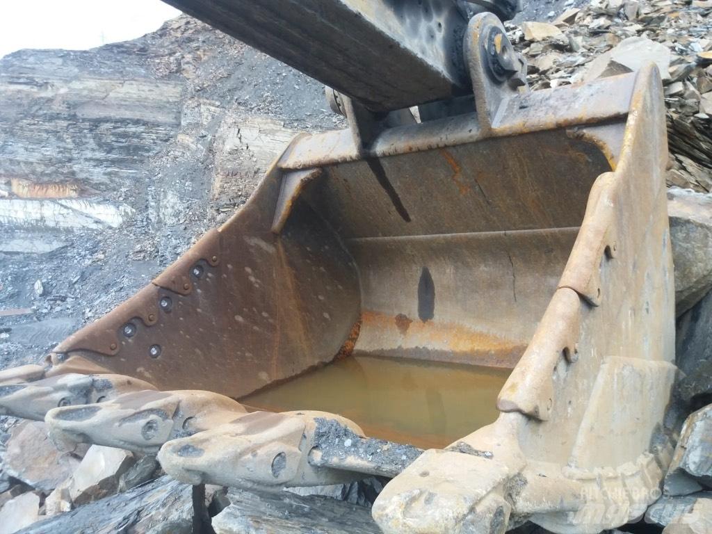 CAT 352 F Gravemaskiner på larvebånd